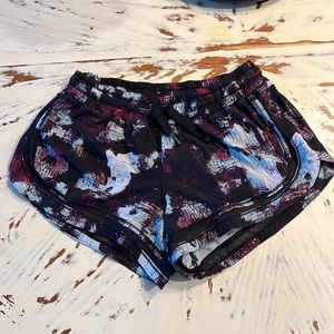 Lululemon Hotty Short Size 6